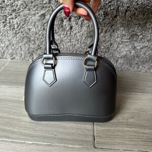 Elegant Top Handle Gray Handbag